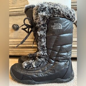 The North Face Boots Black Goose Down Puffer Nuptse Fur IV Snow Ski